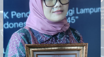 Bupati Ela Siti Nuryamah Raih Education Award 2026, Bukti Komitmen Lampung Timur Majukan Pendidikan