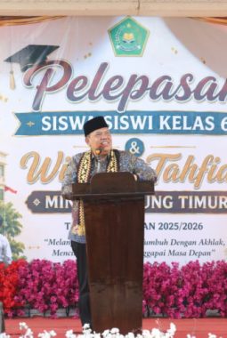 Wakil Bupati Lampung Timur Azwar Hadi Hadiri Pelepasan dan Wisuda Tahfidz MIN 2 Lampung Timur